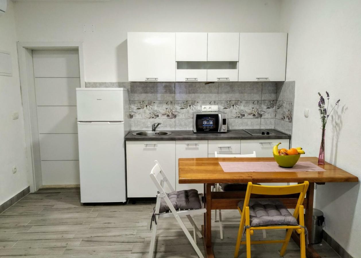 Studio Apartman Violeta II - 50M From The Beach Τρογκίρ Εξωτερικό φωτογραφία